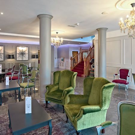 Brook Lodge Boutique Hotel Киларни Екстериор снимка
