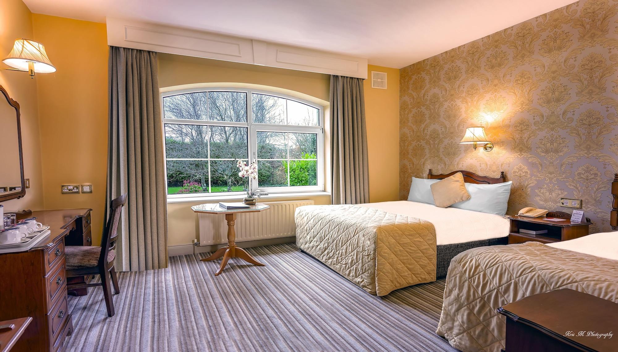 Brook Lodge Boutique Hotel Киларни Екстериор снимка