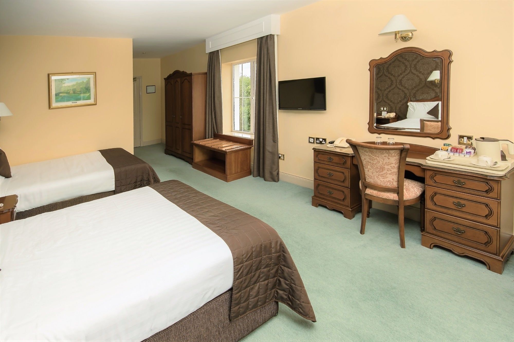 Brook Lodge Boutique Hotel Киларни Екстериор снимка